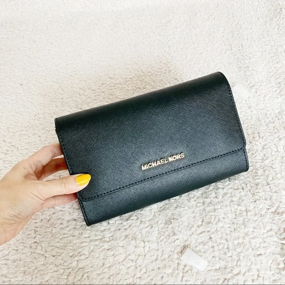 NWT Michael Michael Kors Leather Versatile Clutch​